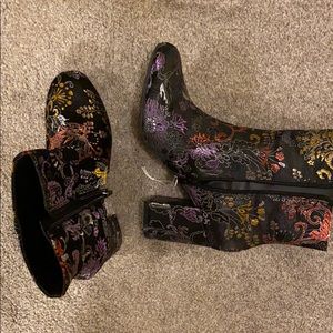 Black 2 inch patterned booties